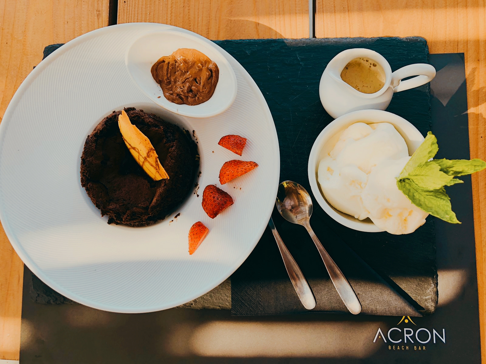 Acron Beach Bar Kefalonia sᴡᴇᴇᴛ ꜰʀɪᴅᴀʏs 🍩